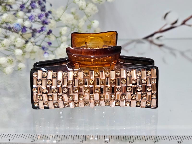 Заколка 1866001600040: цена 380 рублей.