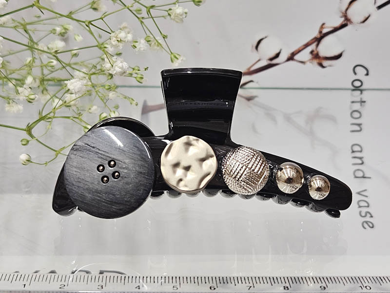 Заколка 1061005500055: цена 475 рублей.