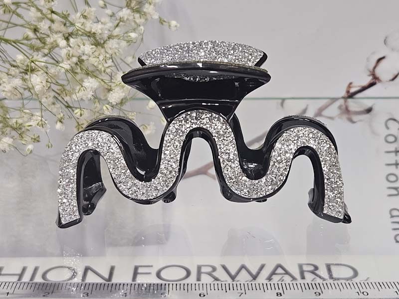 Заколка 2252001600026: цена 330 рублей.