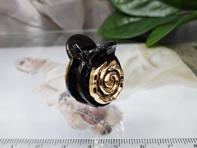 Заколка 1061005500116: цена 180 рублей.