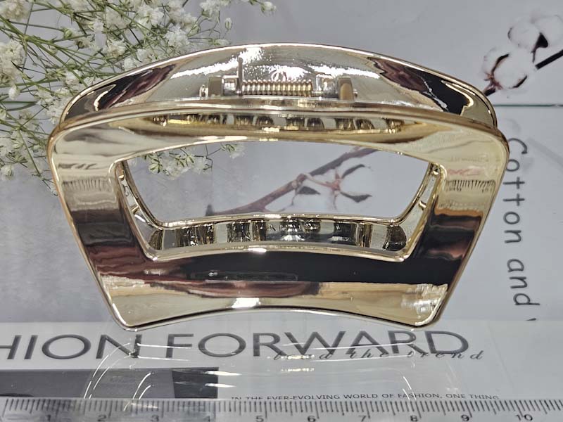 Заколка 1085005500167: цена 295 рублей.