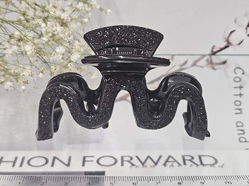 Заколка 2252001600019: цена 330 рублей.