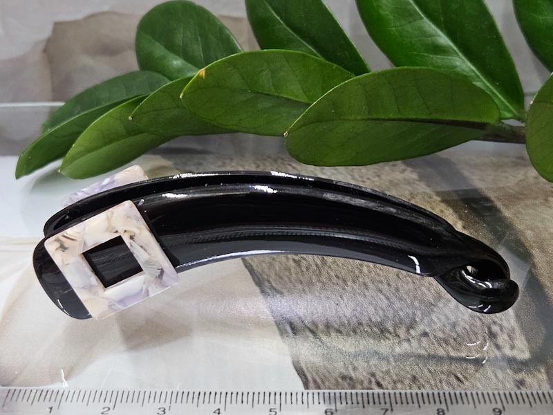 Заколка 1915005500853: цена 250 рублей.