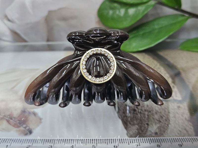 Заколка 1743001600099: цена 280 рублей.