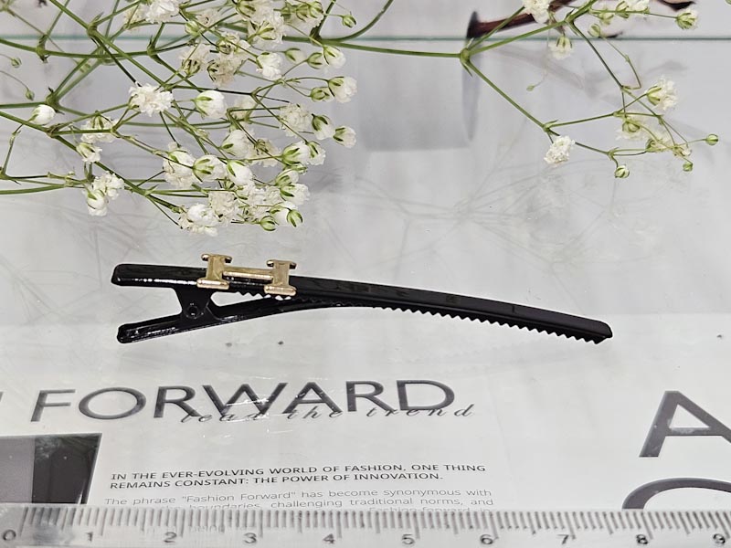 Заколка 1184005500013: цена 165 рублей.