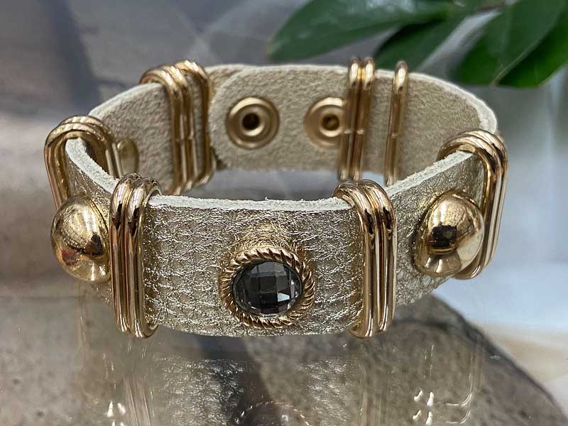 Браслет 1120006500041: цена 740 рублей.