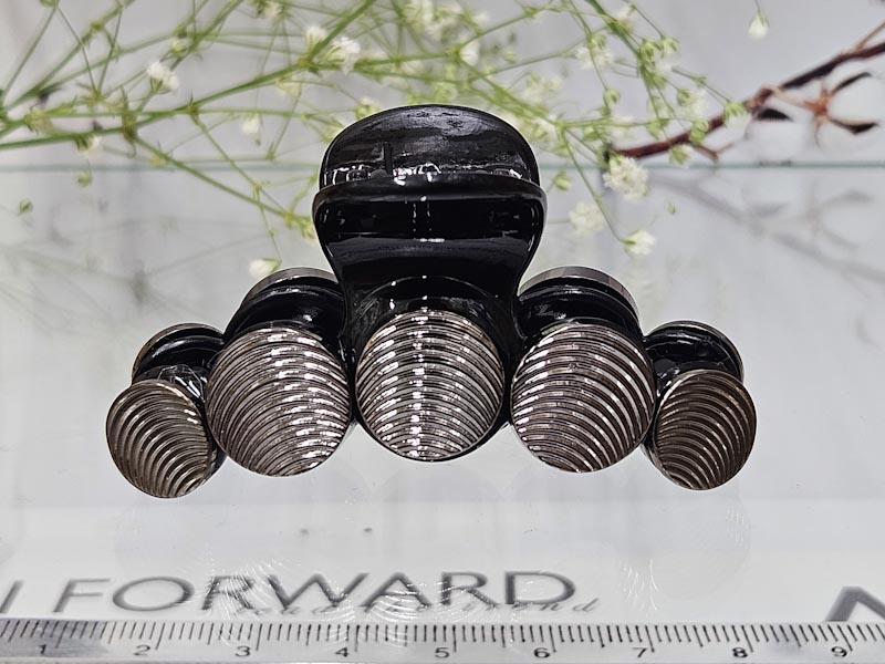 Заколка 1915005501133: цена 410 рублей.