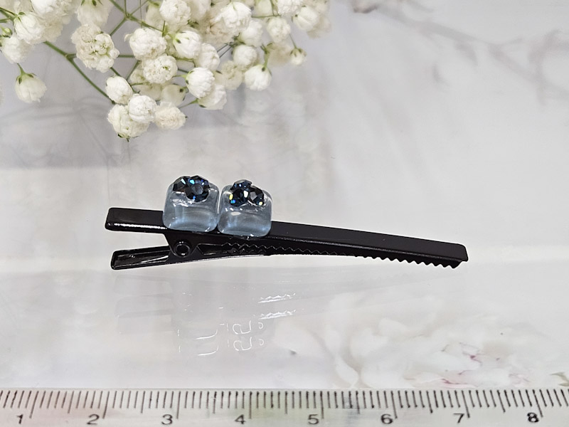 Заколка 2151001600169: цена 200 рублей.