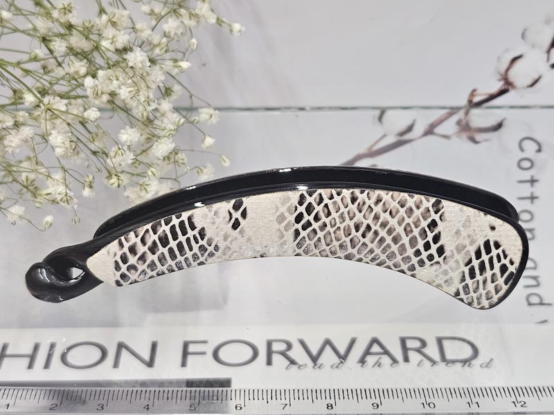 Заколка 1072001600113: цена 330 рублей.