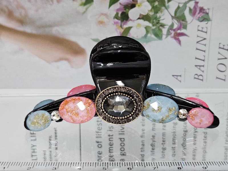 Заколка 1915001601479: цена 410 рублей.