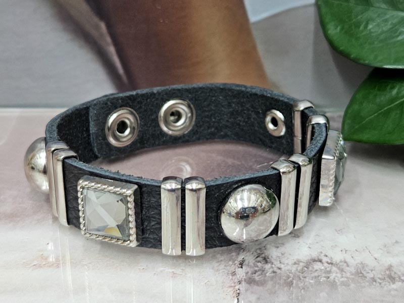 Браслет 1120006500287: цена 575 рублей.