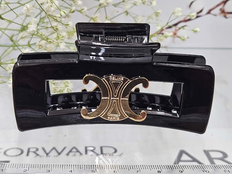 Заколка 1184005500167: цена 655 рублей.