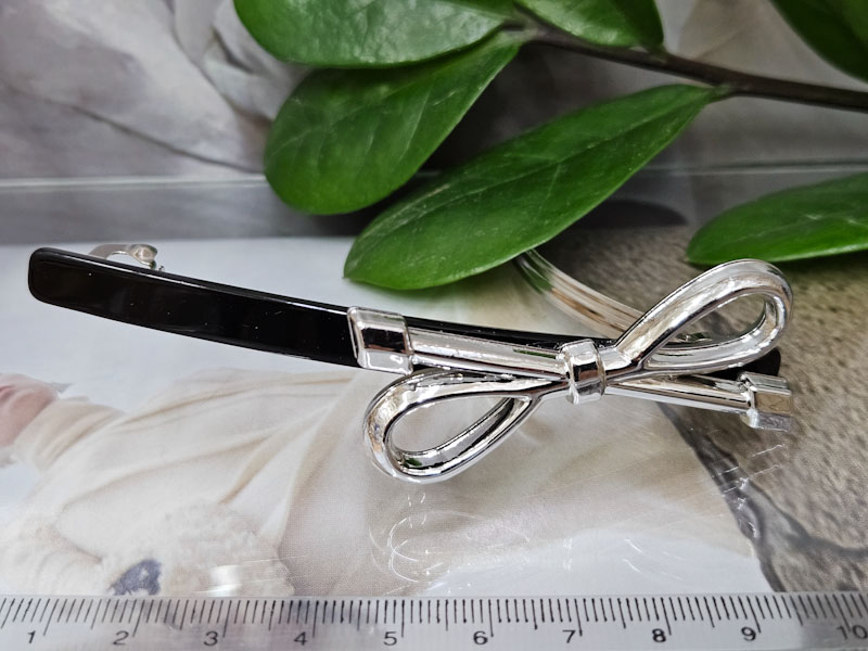 Заколка 1023005500152: цена 165 рублей.