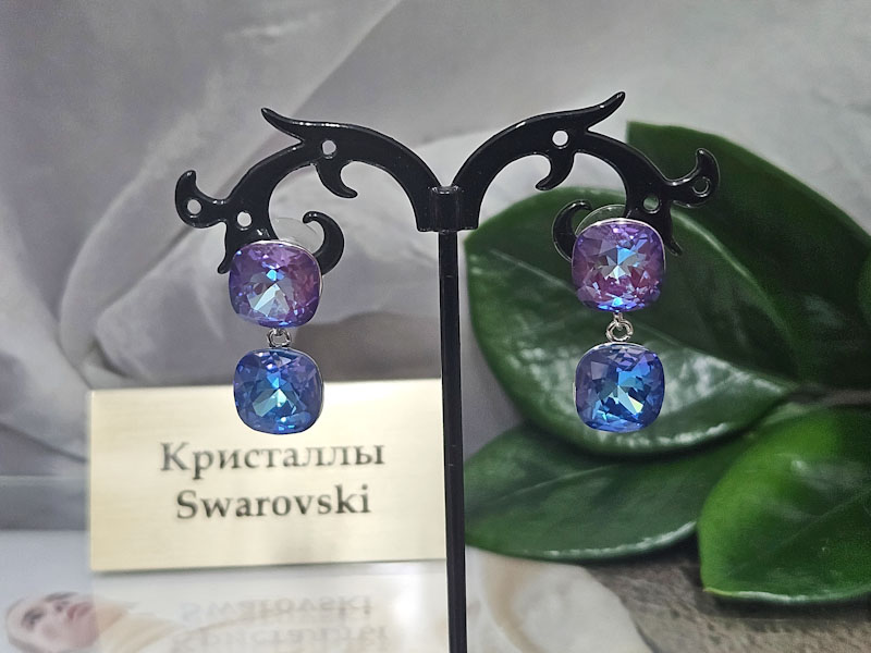 Серьги 1448008300415: цена 2480 рублей.
