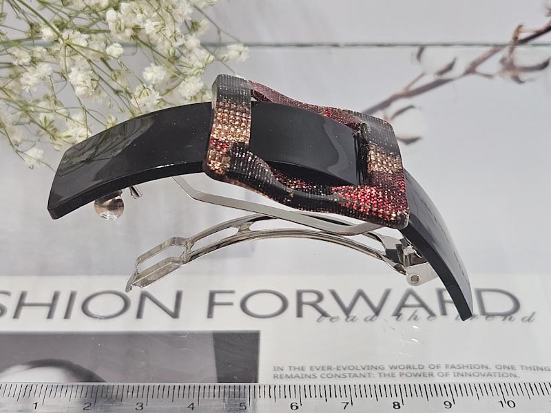 Заколка 1072001600090: цена 410 рублей.