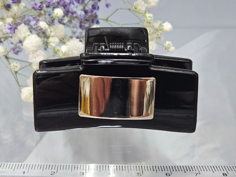 Заколка 1743001600372: цена 250 рублей.