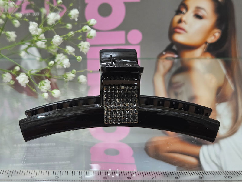 Заколка 1103001600398: цена 230 рублей.