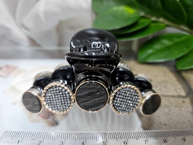 Заколка 1915005500778: цена 410 рублей.