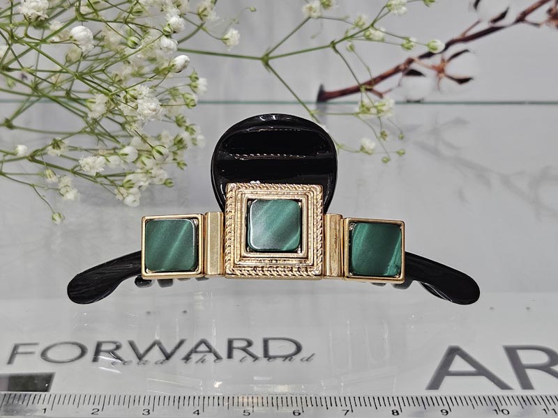 Заколка 1915005500426: цена 460 рублей.