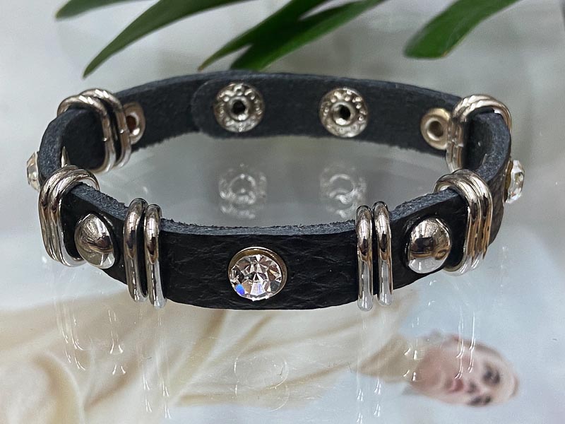 Браслет 1120006500089: цена 495 рублей.