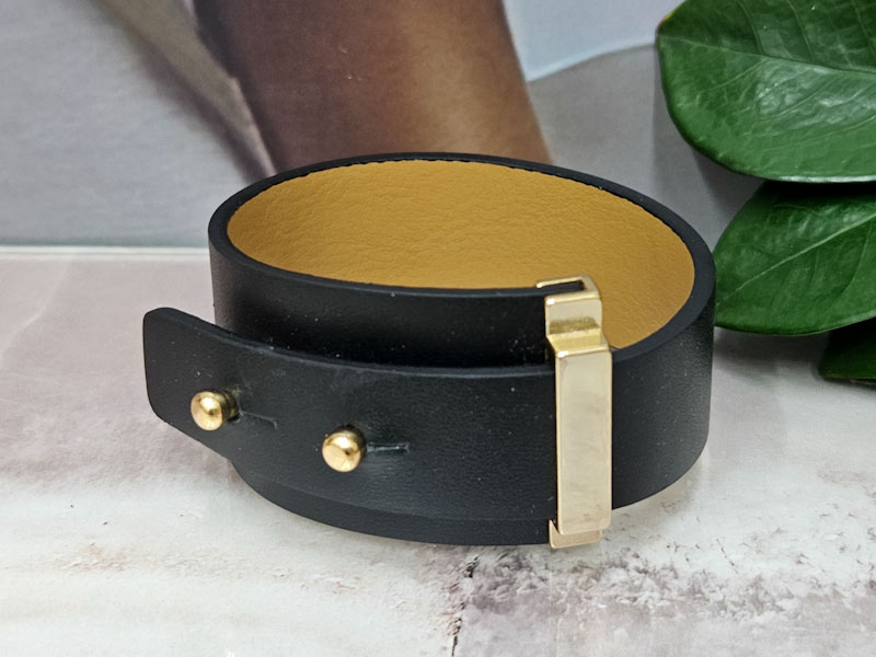 Браслет 1120006500317: цена 655 рублей.