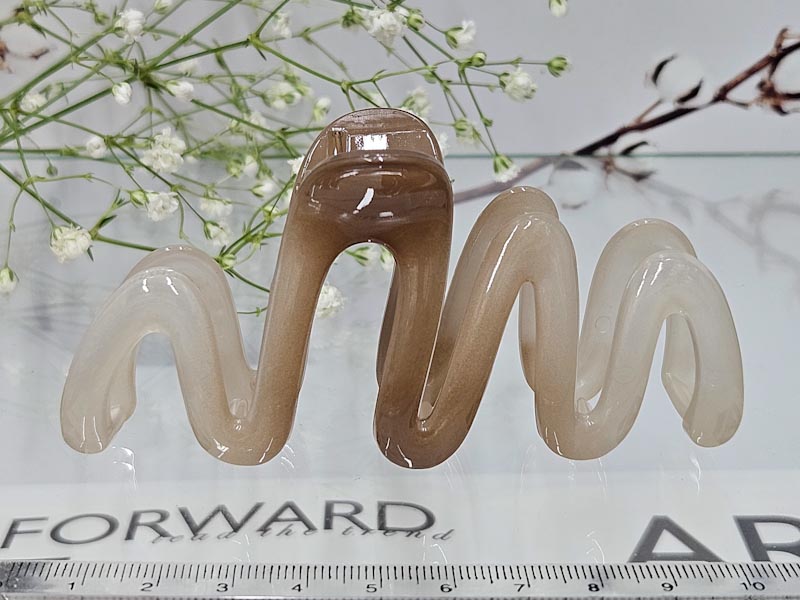 Заколка 1499001600088: цена 165 рублей.