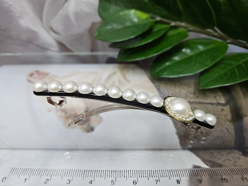 Заколка 1310005500405: цена 295 рублей.